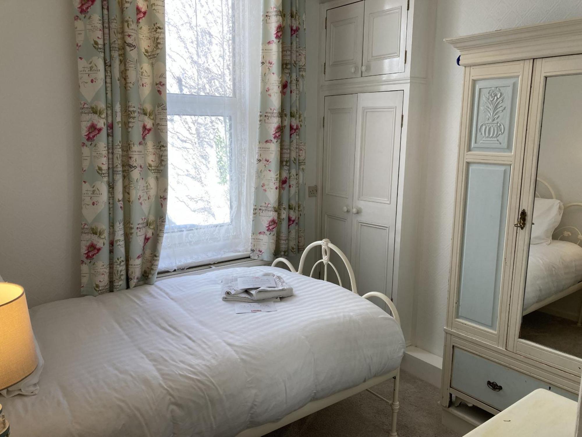 Flat 2, 1 Alexandra Gardens Leilighet Ventnor Eksteriør bilde